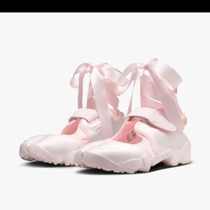 Nike Women's Athletic Shoes - Pink and White